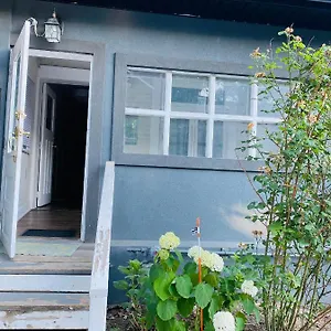 Lovely Iii 3 Bedrooms Space Share East York A Toronto