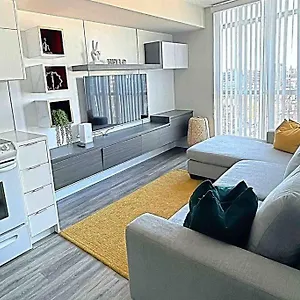 Exquisite By Cn Tower- Dwtown , To Toronto