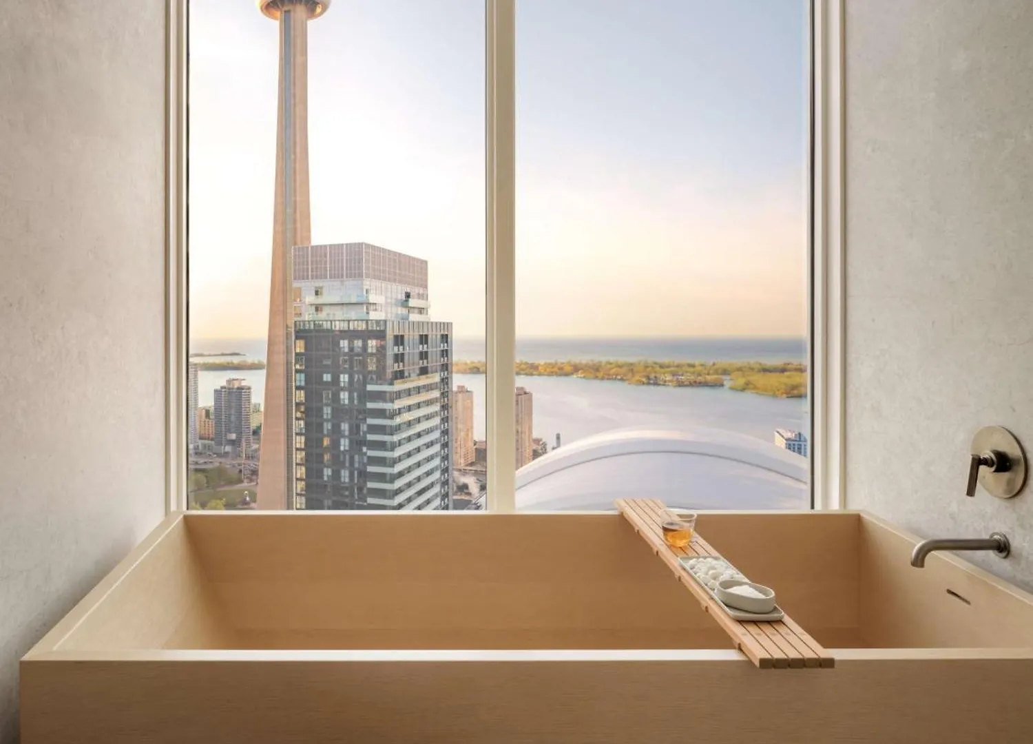 *****  Nobu Hotel Toronto Canada